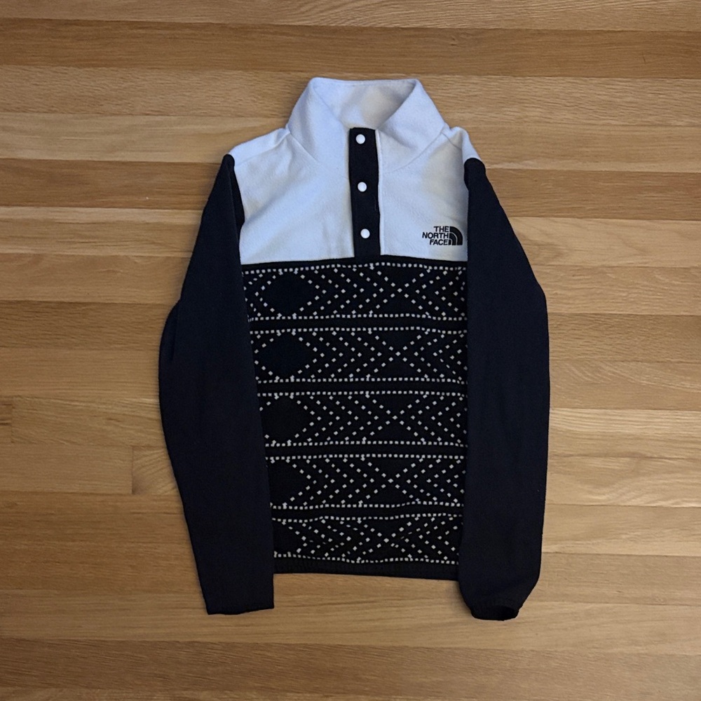 The North Face Girl's Black and White Snap Fleece